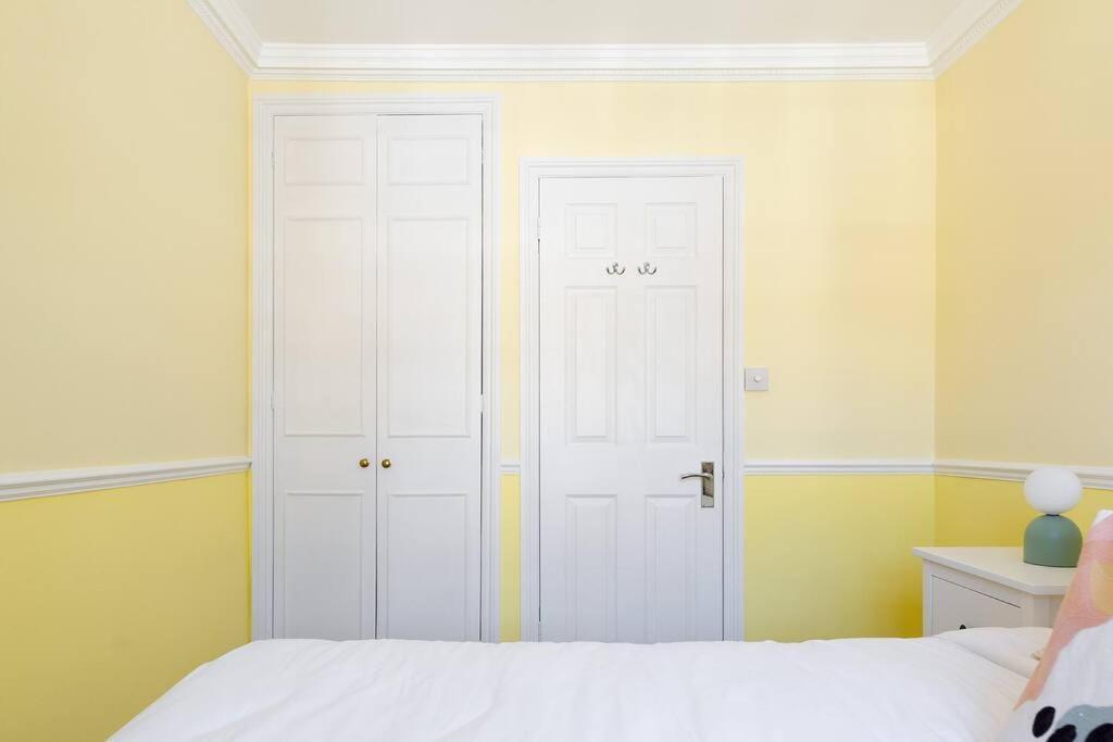 Spacious 3 Bedroom Flat With Terrace Londres Extérieur photo