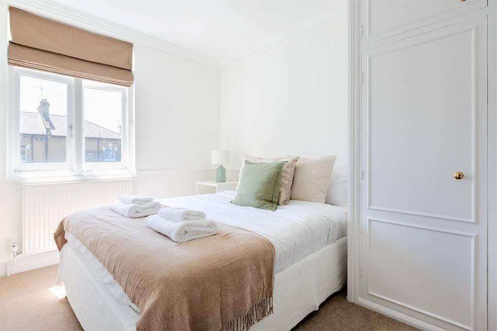 Spacious 3 Bedroom Flat With Terrace Londres Extérieur photo