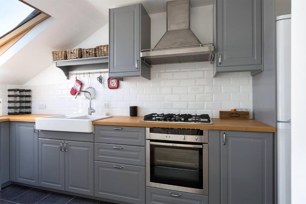 Spacious 3 Bedroom Flat With Terrace Londres Extérieur photo
