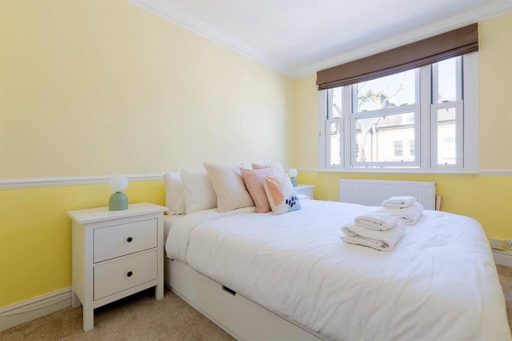 Spacious 3 Bedroom Flat With Terrace Londres Extérieur photo